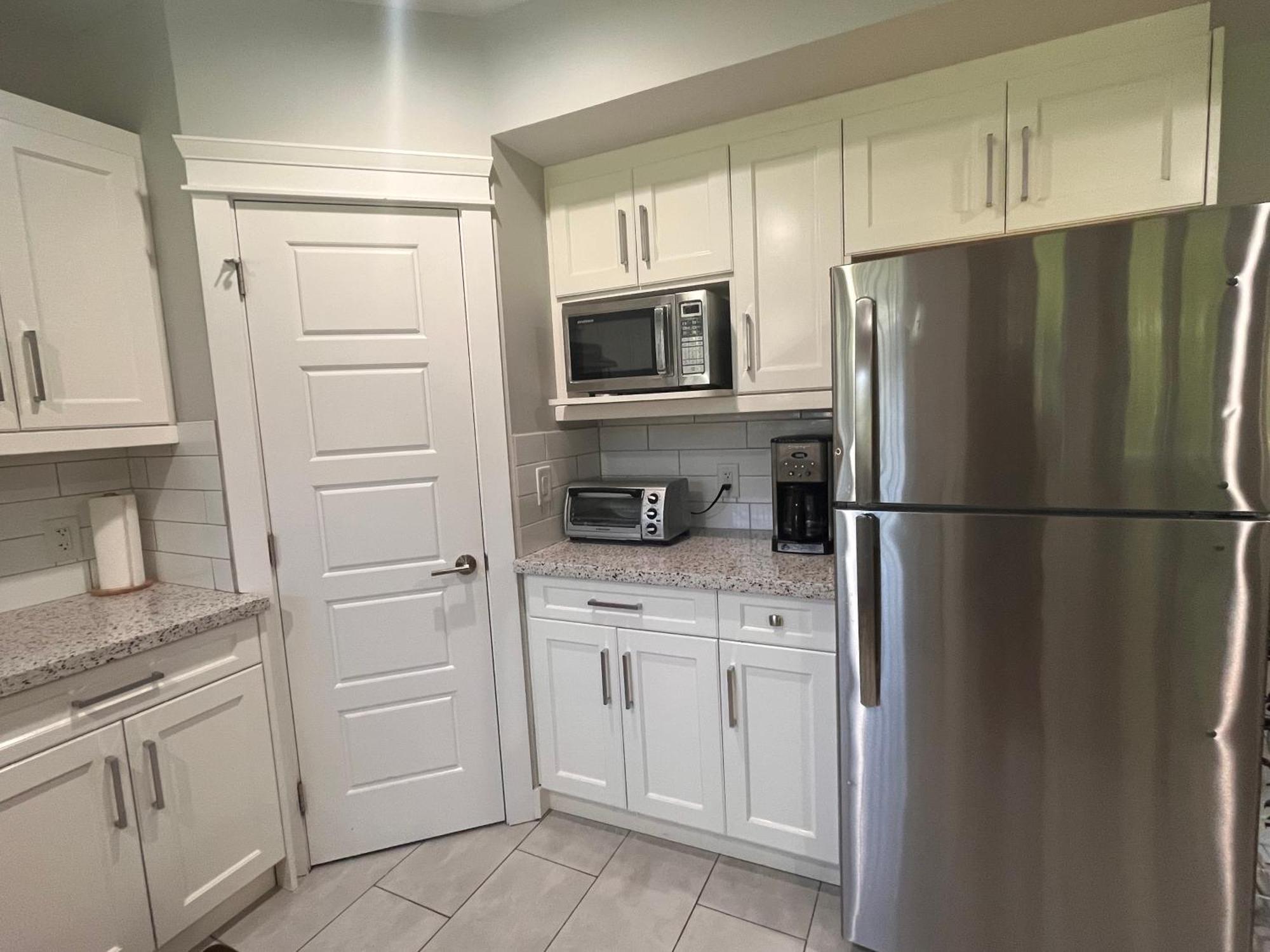 2 Bedroom Suite With Full Kitchen Revelstoke Luaran gambar