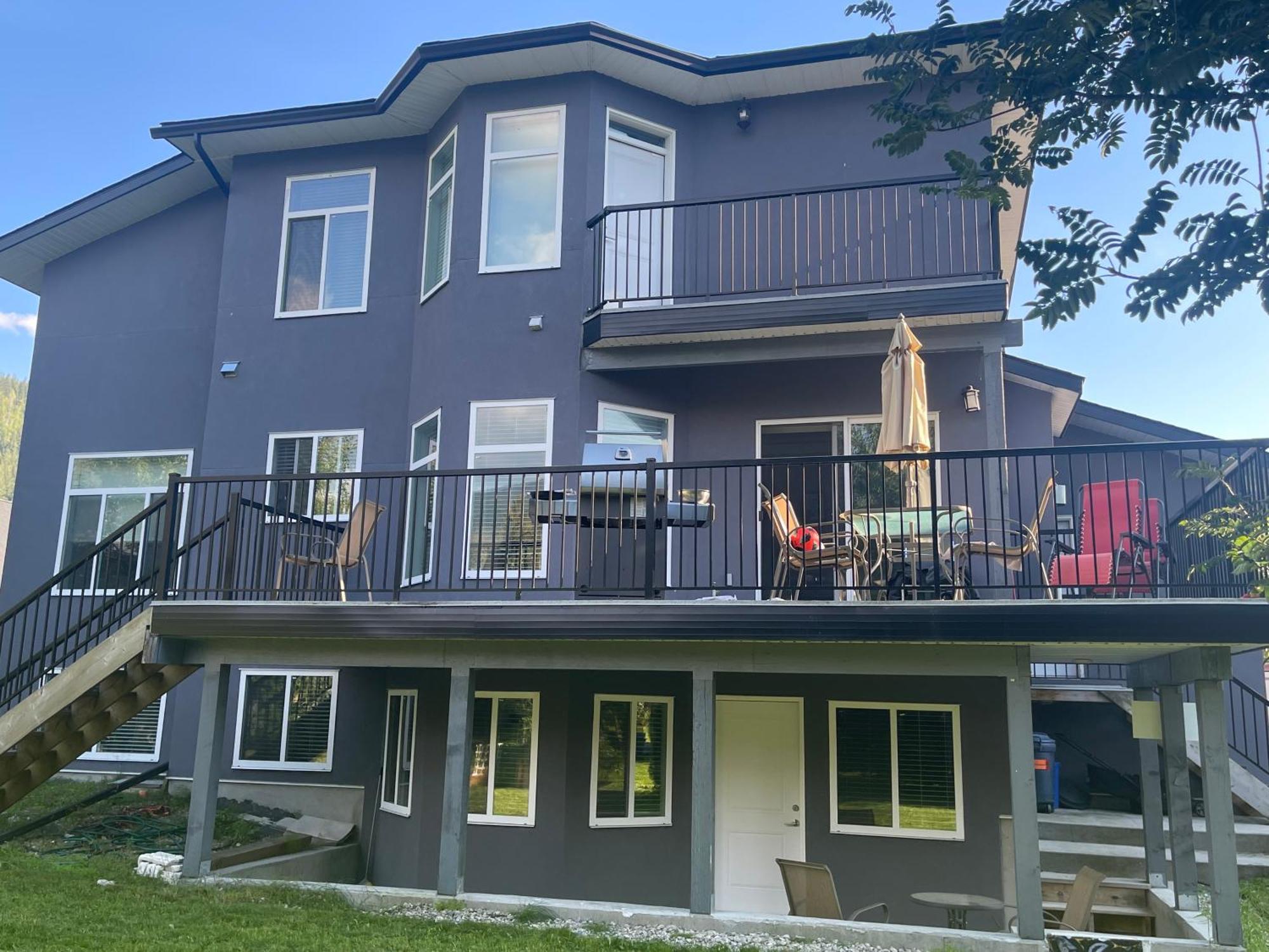 2 Bedroom Suite With Full Kitchen Revelstoke Luaran gambar
